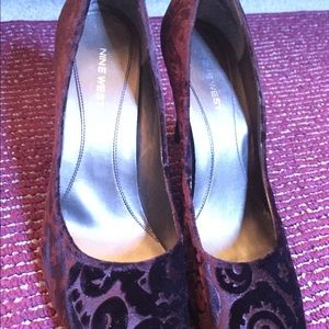Nine West Velvet shoes size 11
